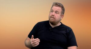 Vold Bag Facaden – Forældrefremmedgørelse – når børn bliver brikker i et magtspil MH3114-Vold-Bag-Facaden-17-Foraeldrefremmedgoerelse-del-2.mp4