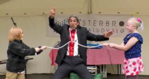 Østerbroweekend 2025 – Shonmpy’s trylleshow Oesterbroweekend-2025-Shonmpys-trylleshow